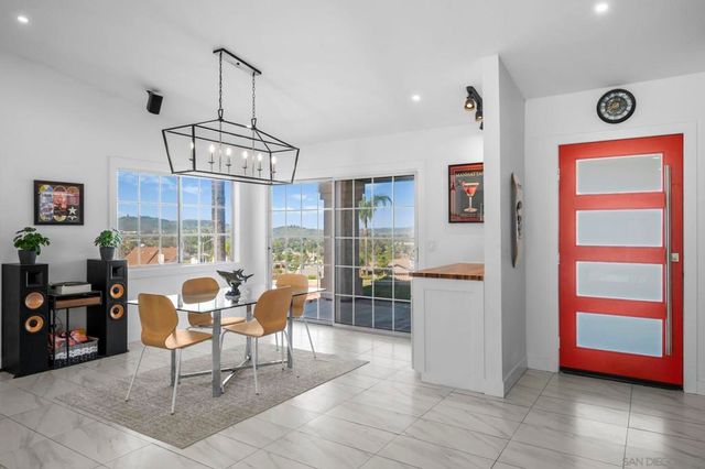 13966 Avenida Del Charro, El Cajon, CA 92021