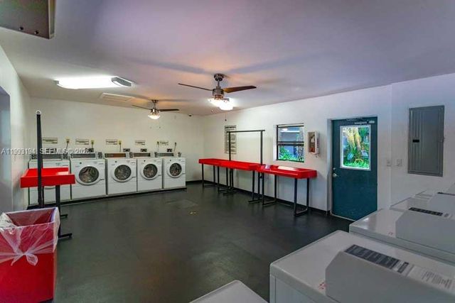 5252 NE 6th Avenue A31, Oakland Park, FL 33334