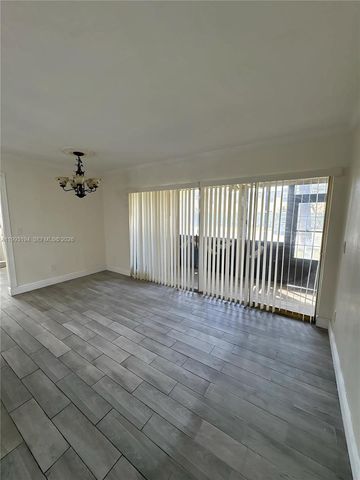 5252 NE 6th Avenue A31, Oakland Park, FL 33334