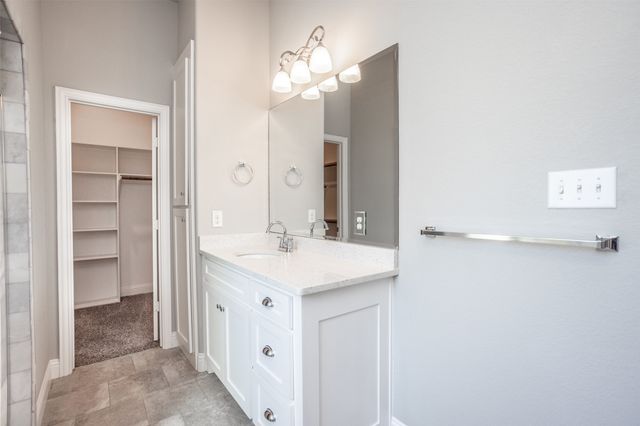 702 La Paloma Road, Sanger, TX 76266