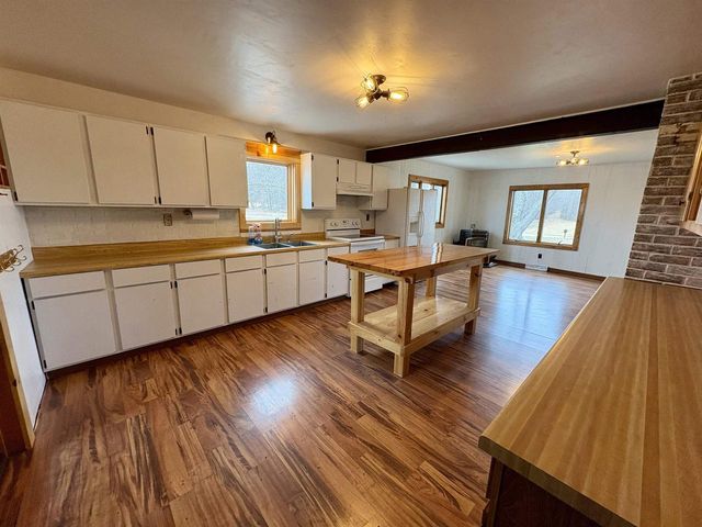 W10349 VALLEY VIEW ROAD, Shawano, WI 54166