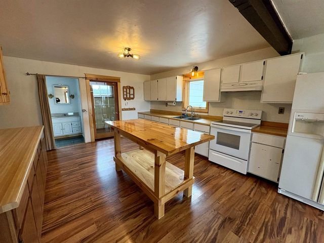 W10349 VALLEY VIEW ROAD, Shawano, WI 54166