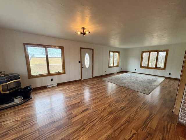 W10349 VALLEY VIEW ROAD, Shawano, WI 54166