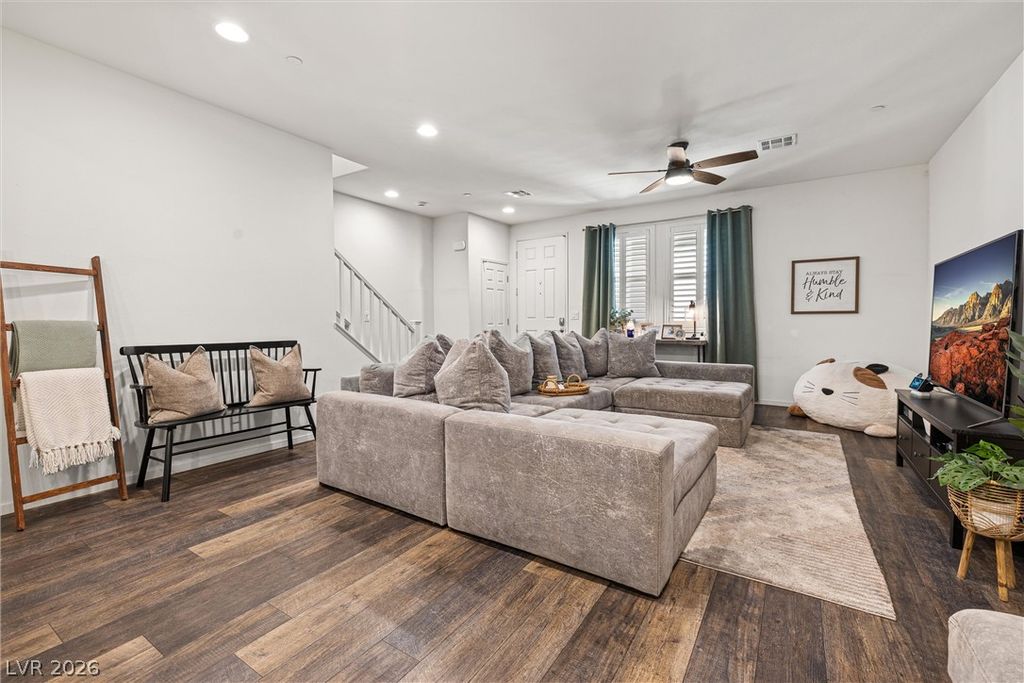 89 Alamere Falls Drive, Las Vegas, NV 89138 — photo 5