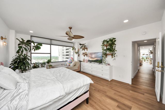 14 Greenway Plaza 23P, Houston, TX 77046