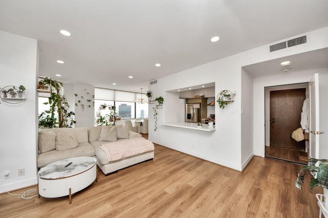 14 Greenway Plaza 23P, Houston, TX 77046