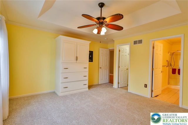 1211 Briarwood Lane, Forks Twp, PA 18040