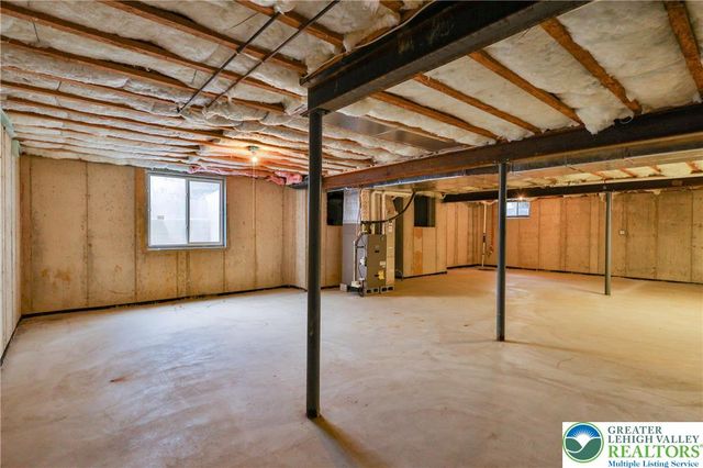 1211 Briarwood Lane, Forks Twp, PA 18040