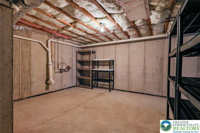 1211 Briarwood Lane, Forks Twp, PA 18040