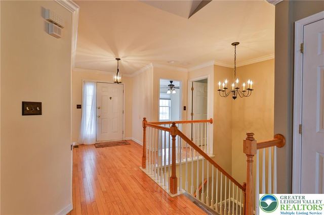 1211 Briarwood Lane, Forks Twp, PA 18040