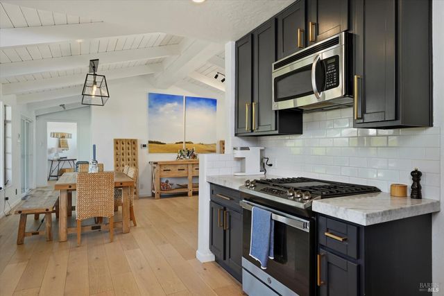 7616 Highway 128, Healdsburg, CA 95448