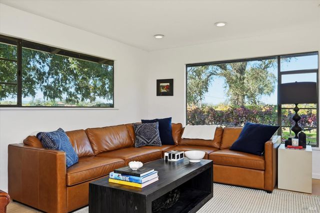 7616 Highway 128, Healdsburg, CA 95448