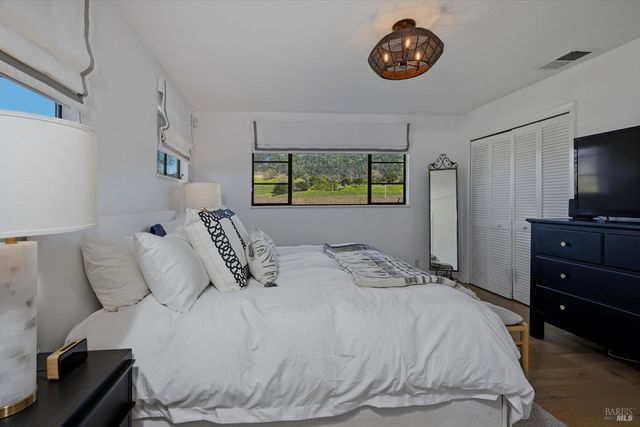 7616 Highway 128, Healdsburg, CA 95448