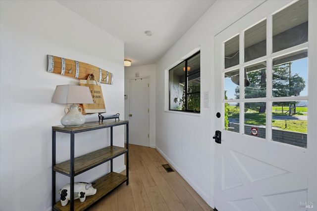 7616 Highway 128, Healdsburg, CA 95448