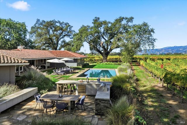 7616 Highway 128, Healdsburg, CA 95448