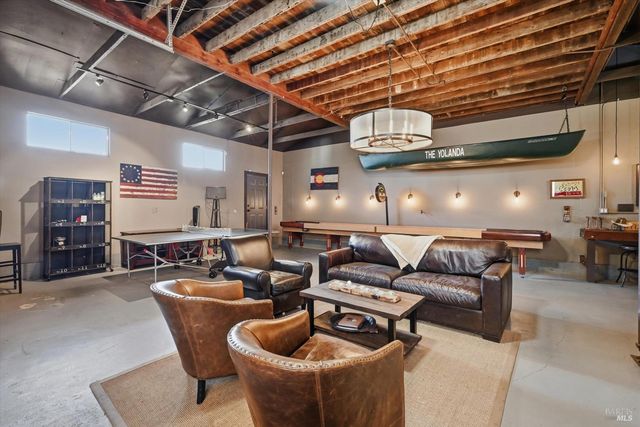 7616 Highway 128, Healdsburg, CA 95448