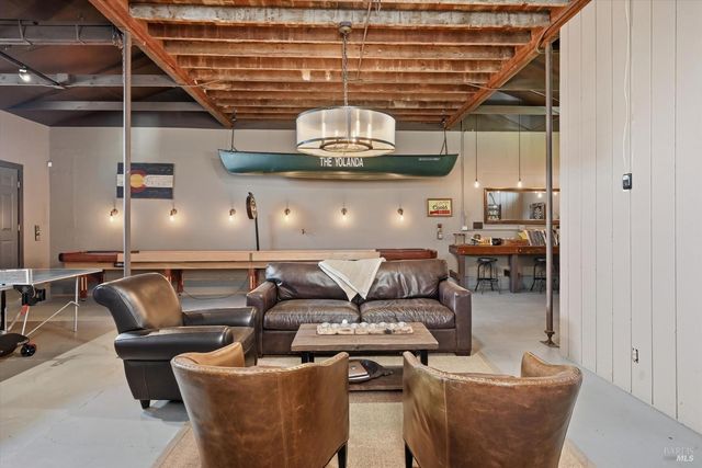 7616 Highway 128, Healdsburg, CA 95448