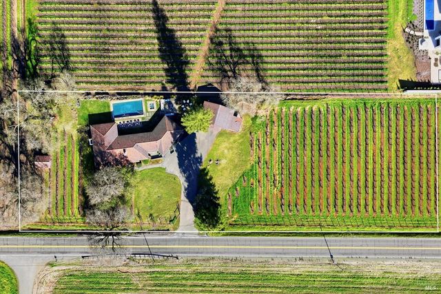 7616 Highway 128, Healdsburg, CA 95448