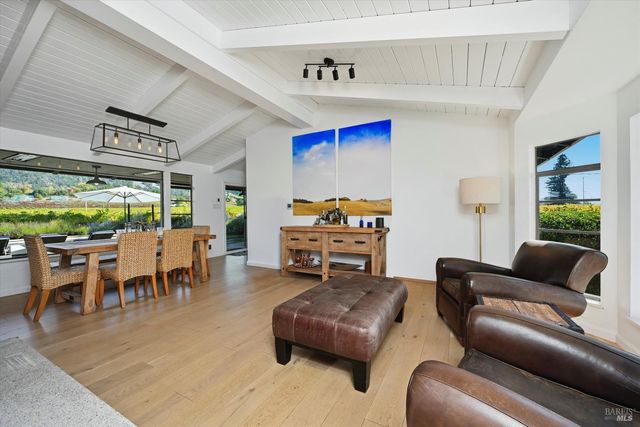 7616 Highway 128, Healdsburg, CA 95448