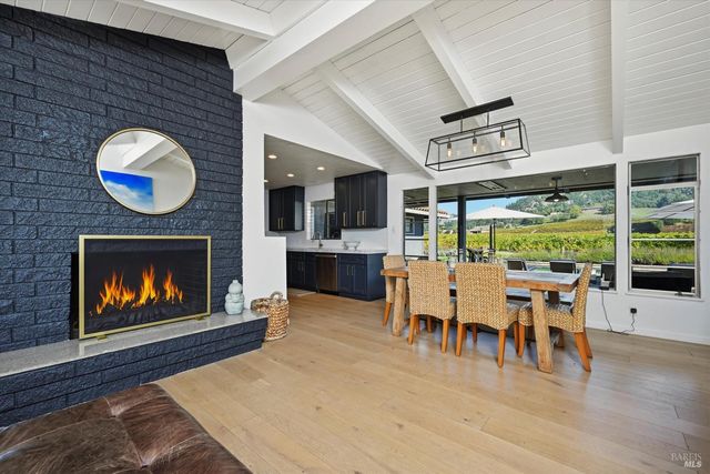 7616 Highway 128, Healdsburg, CA 95448