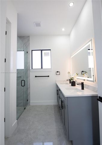 3115 2nd St SW, Lehigh Acres, FL 33976