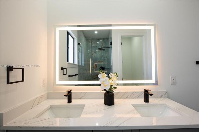 3115 2nd St SW, Lehigh Acres, FL 33976