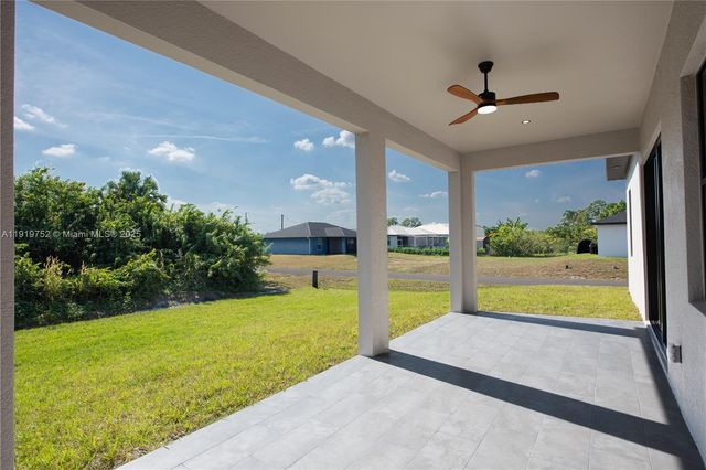 3115 2nd St SW, Lehigh Acres, FL 33976