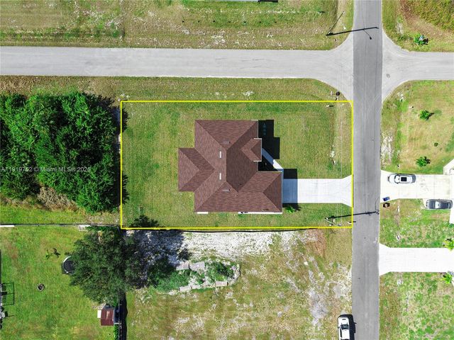 3115 2nd St SW, Lehigh Acres, FL 33976