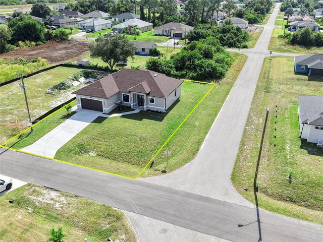 3115 2nd St SW, Lehigh Acres, FL 33976