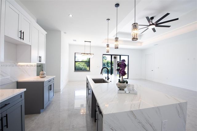 3115 2nd St SW, Lehigh Acres, FL 33976