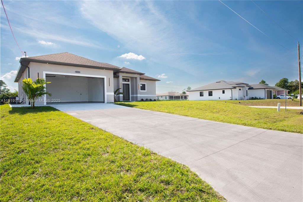 3115 2nd St SW, Lehigh Acres, FL 33976