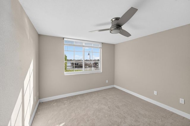 167 Yacht Club 104, Hypoluxo, FL 33462