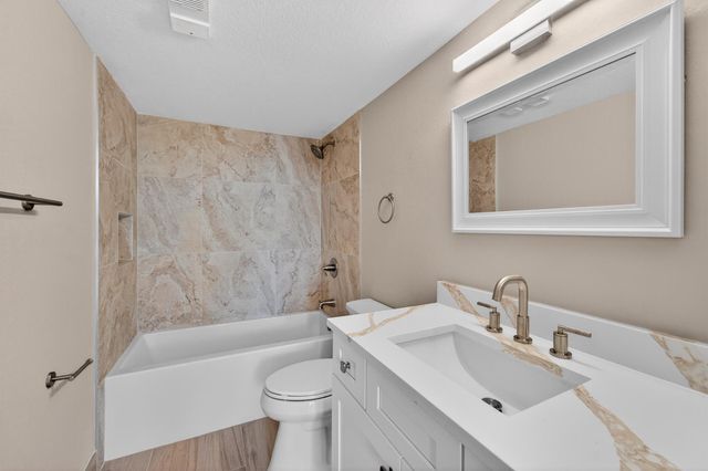 167 Yacht Club 104, Hypoluxo, FL 33462