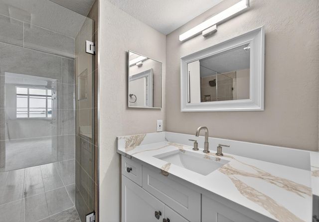 167 Yacht Club 104, Hypoluxo, FL 33462