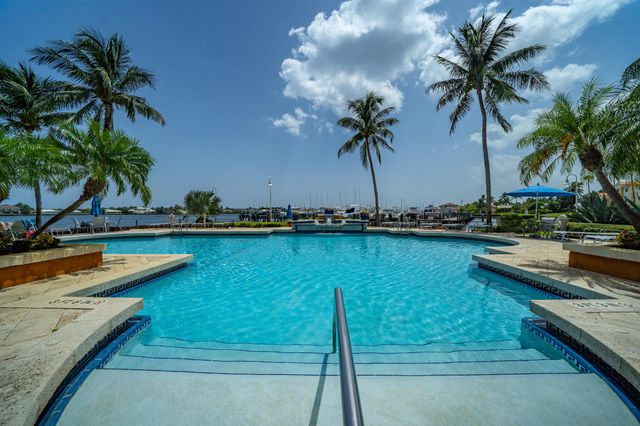 167 Yacht Club 104, Hypoluxo, FL 33462