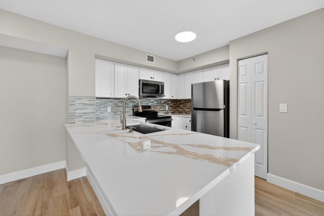 167 Yacht Club 104, Hypoluxo, FL 33462