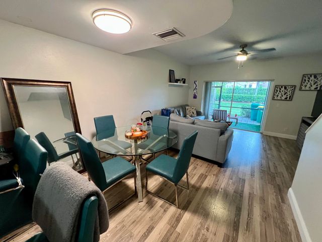 7844 Dixie Beach Circle, Tamarac, FL 33321