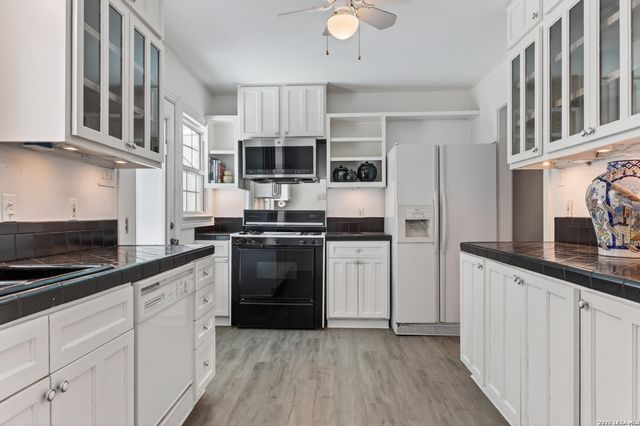 219 Brees, San Antonio, TX 78209