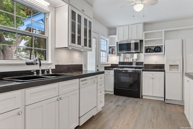 219 Brees, San Antonio, TX 78209