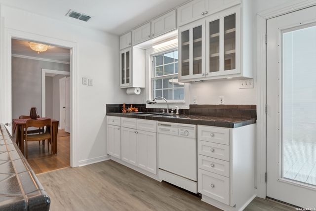 219 Brees, San Antonio, TX 78209
