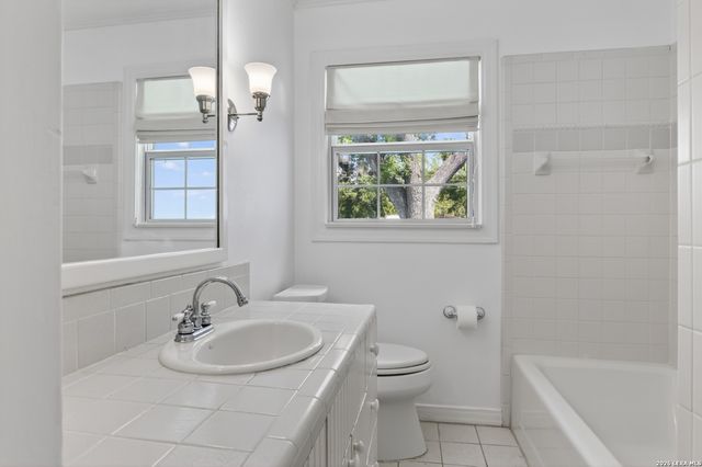 219 Brees, San Antonio, TX 78209