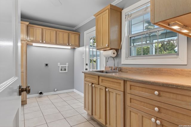 219 Brees, San Antonio, TX 78209