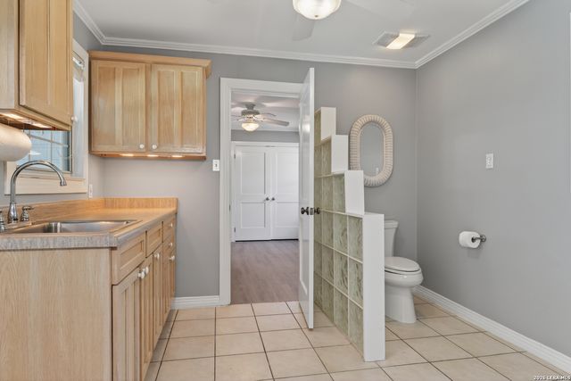 219 Brees, San Antonio, TX 78209