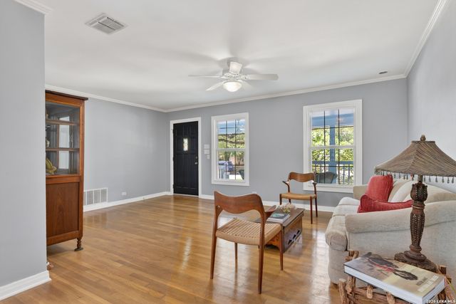 219 Brees, San Antonio, TX 78209