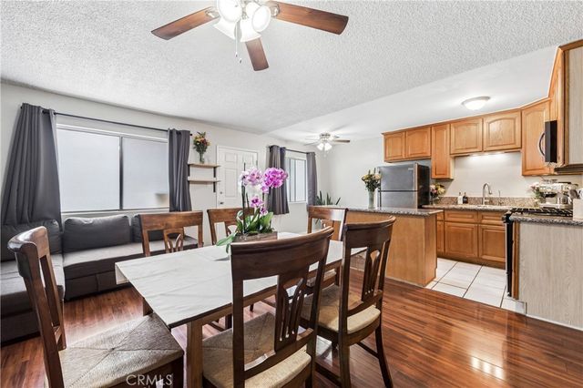 3245 Santa Fe 149, Long Beach, CA 90810