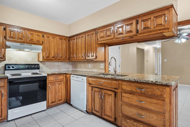 1108 Paula Drive, Arlington, TX 76012