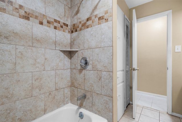 1108 Paula Drive, Arlington, TX 76012