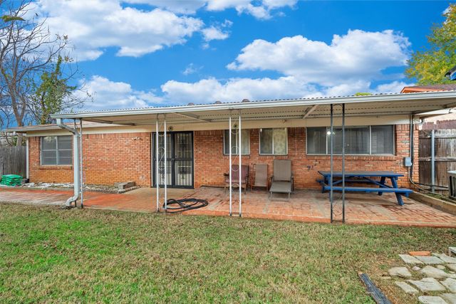 1108 Paula Drive, Arlington, TX 76012