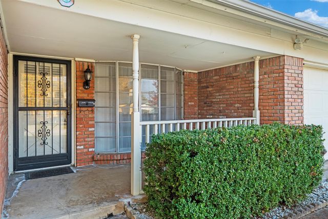 1108 Paula Drive, Arlington, TX 76012