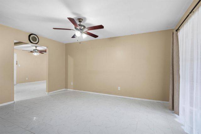 1108 Paula Drive, Arlington, TX 76012